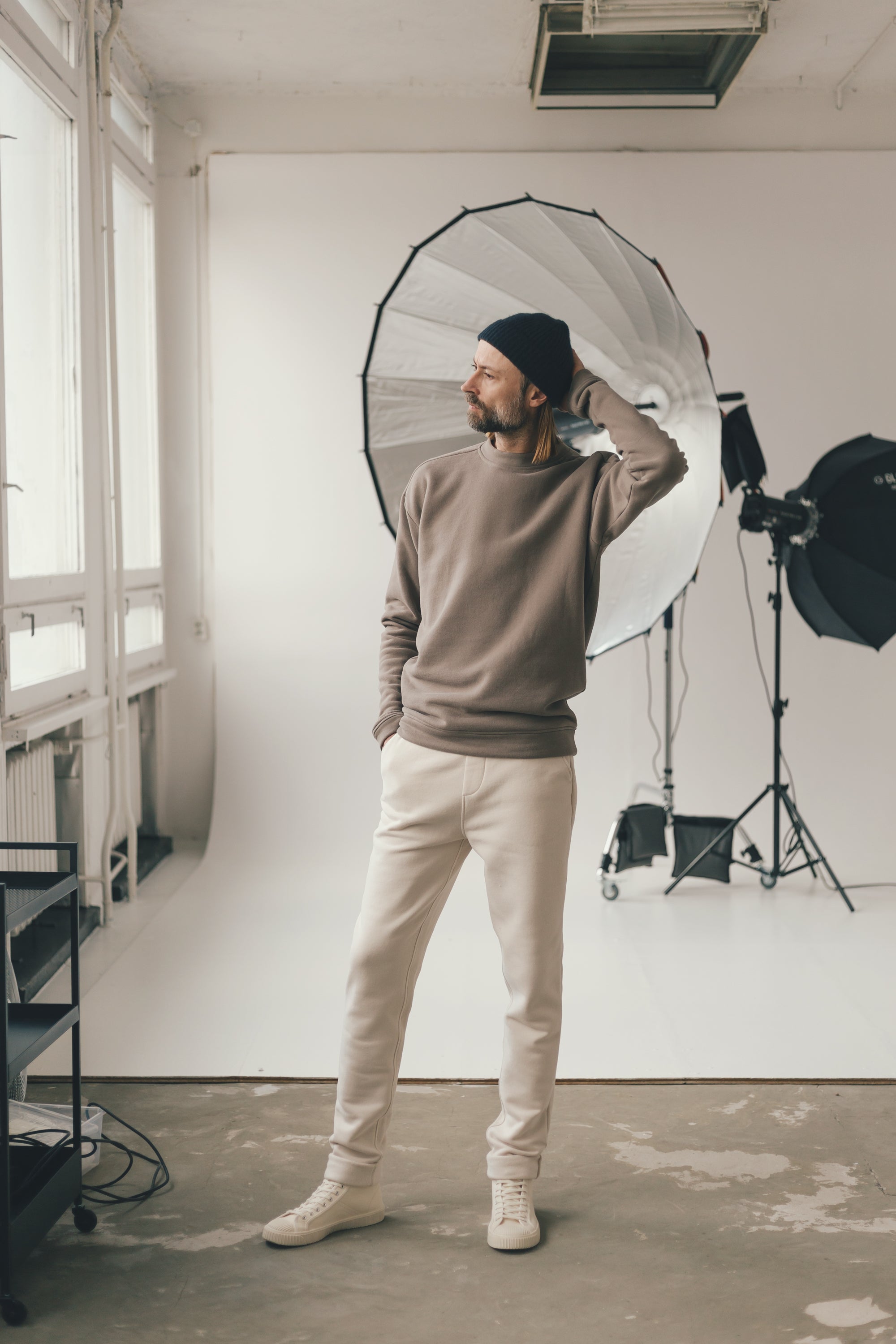 Reade Light Weight Crewneck Shadow